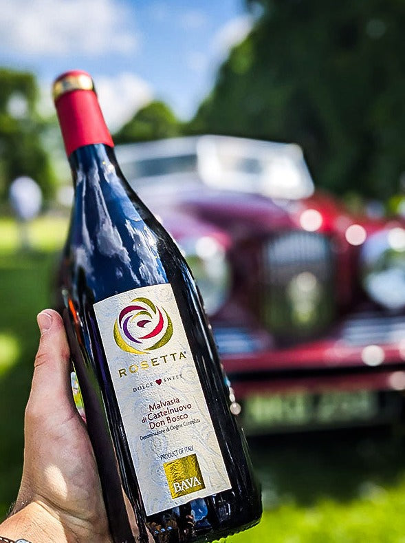 malvasia-and-vintage-car